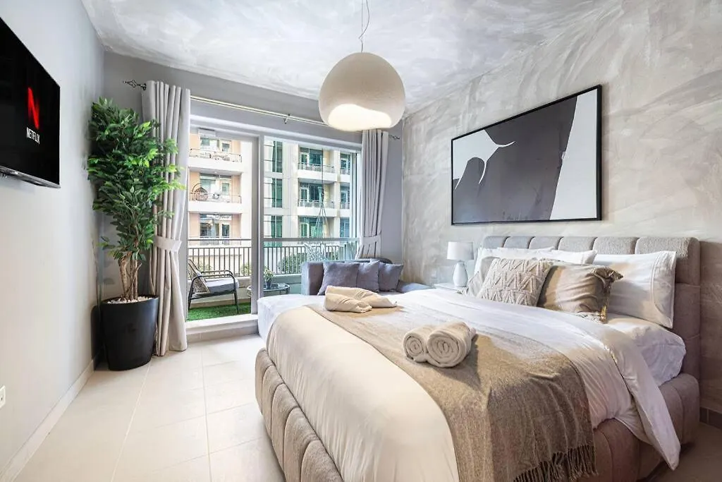 Stylish 1-Br Oasis Minutes From Burj & Dubai Mall Förenade Arabemiraten