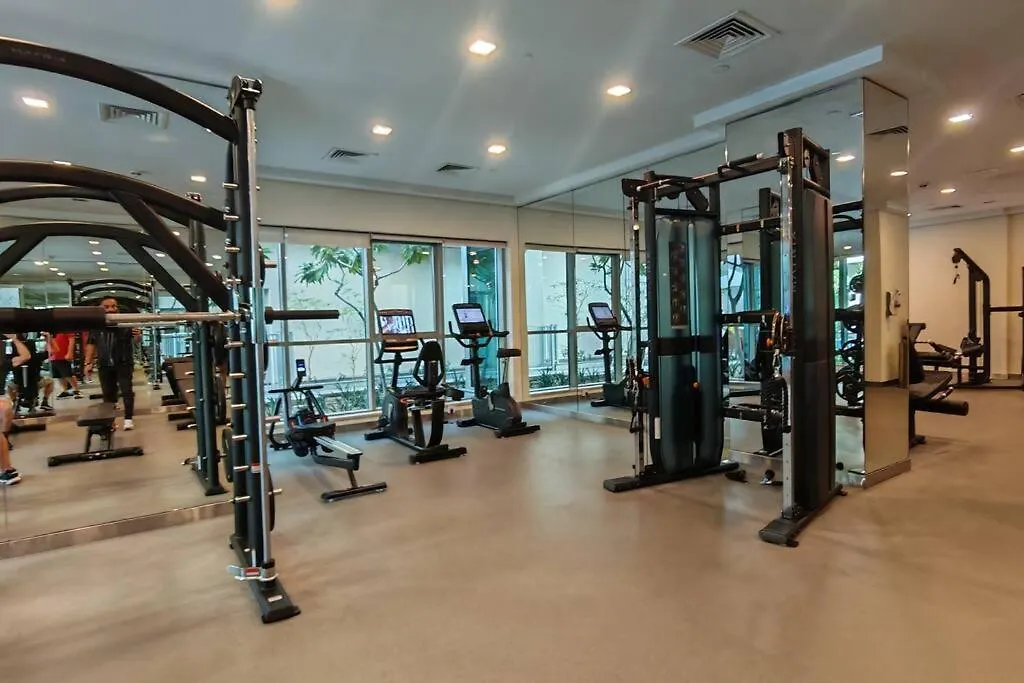 Stylish 1-Br Oasis Minutes From Burj & Dubai Mall Apartment