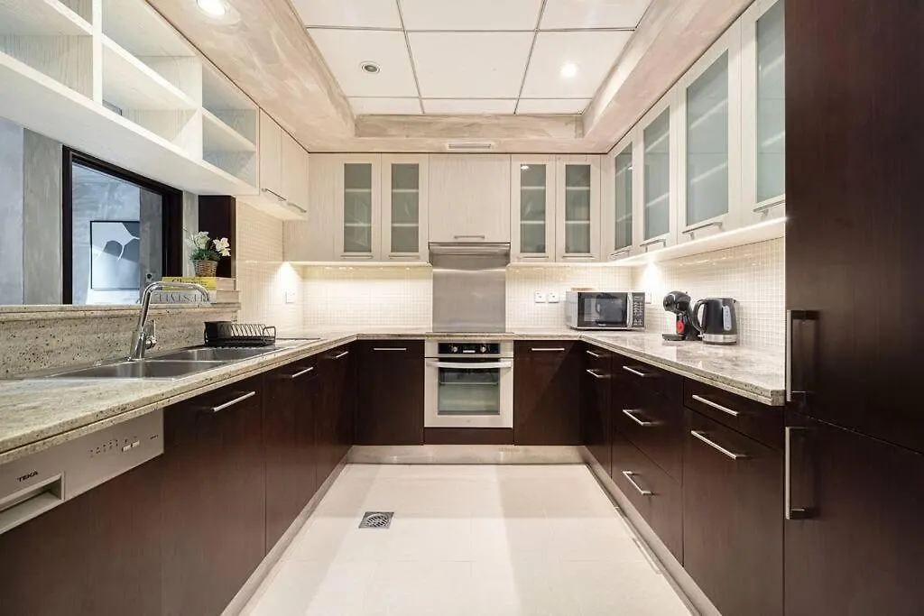 Stylish 1-Br Oasis Minutes From Burj & Dubai Mall 0*,  United Arab Emirates