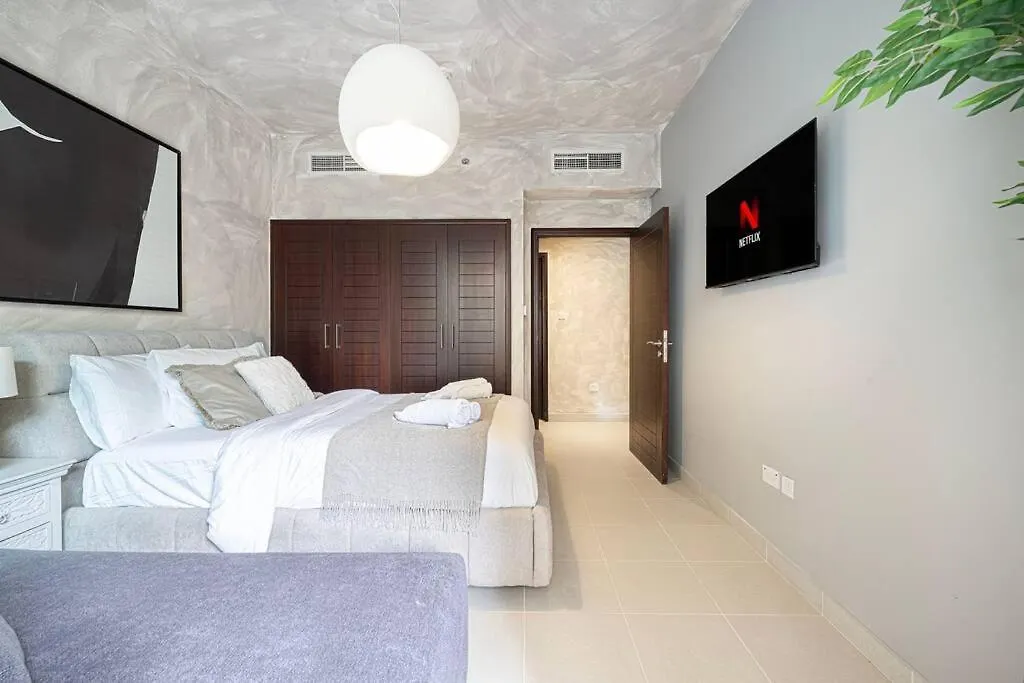 Apartment Stylish 1-Br Oasis Minutes From Burj & Dubai Mall United Arab Emirates
