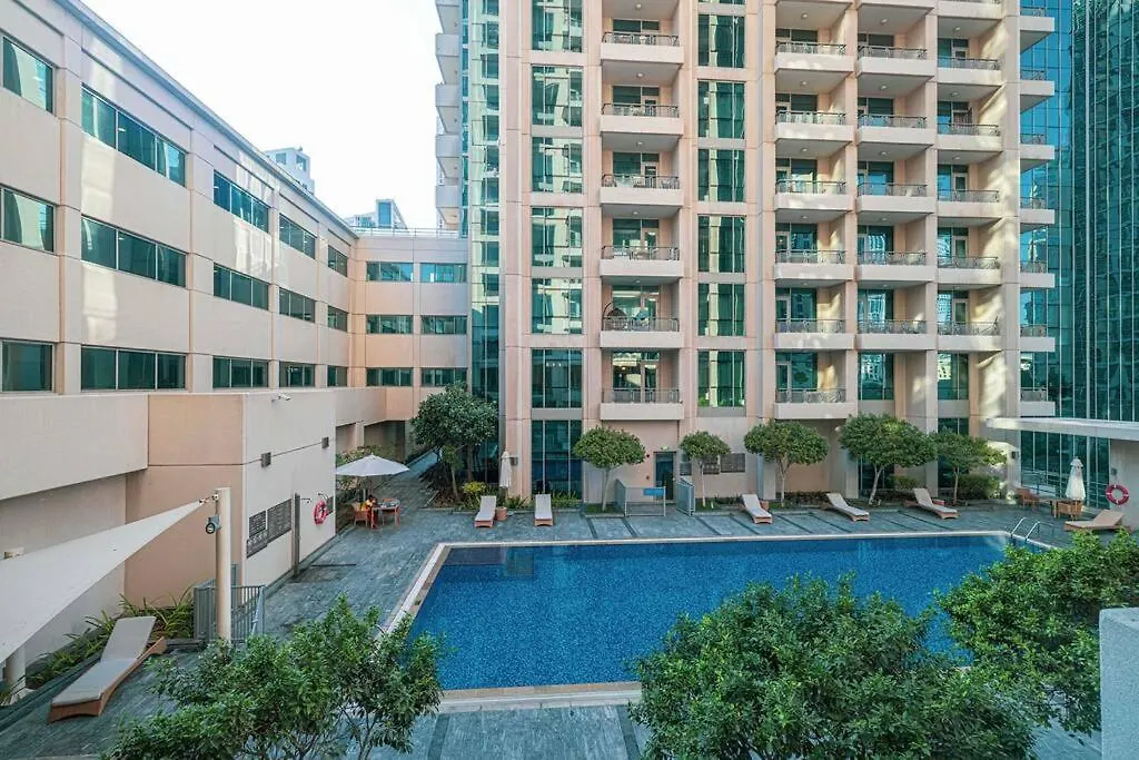 Apartment Stylish 1-Br Oasis Minutes From Burj & Dubai Mall