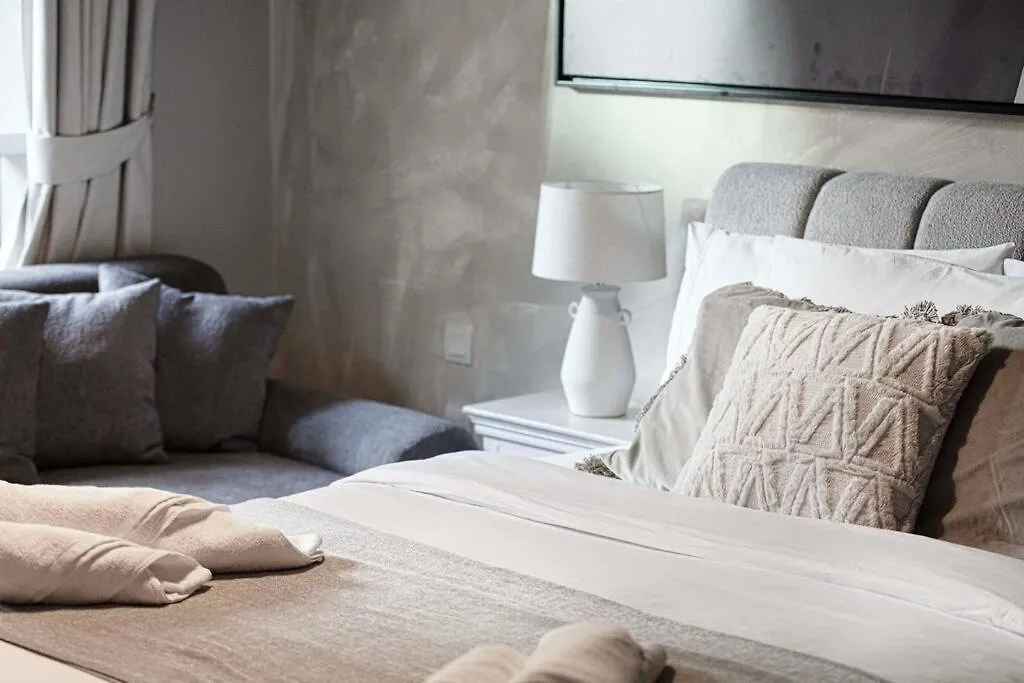 Stylish 1-Br Oasis Minutes From Burj & Dubai Mall United Arab Emirates