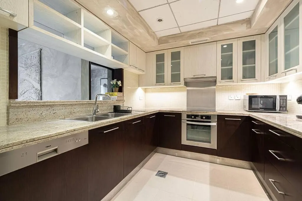Stylish 1-Br Oasis Minutes From Burj & Dubai Mall 0*,  United Arab Emirates