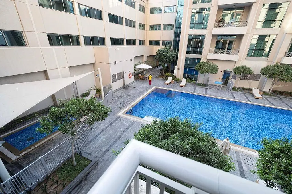 Stylish 1-Br Oasis Minutes From Burj & Dubai Mall Apartment